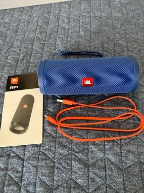 JBL Flip 4 Portable Bluetooth Speaker - Blue